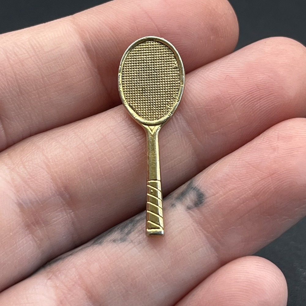 Badminton Tennis Racquet Gold Tone Lapel Hat Pin